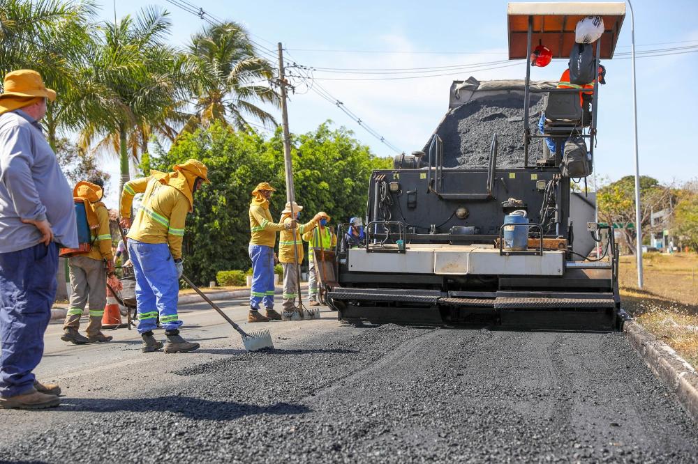 Capa da notícia: Com investimento de R$ 2,2 milhões, GDF inicia nova etapa de recuperação do asfalto no Lago Norte